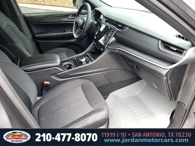 2025 Jeep Grand Cherokee Laredo X 4x2