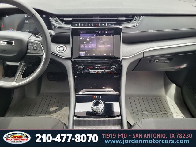 2025 Jeep Grand Cherokee Laredo X 4x2