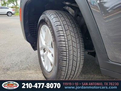 2025 Jeep Grand Cherokee Laredo X 4x2