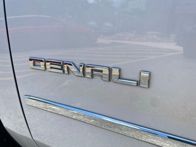 2019 GMC Yukon Denali Ultimate Package