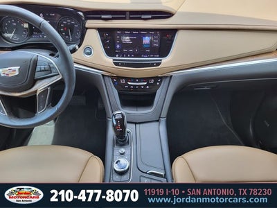 2022 Cadillac XT5 Premium Luxury Platinum Pkg.