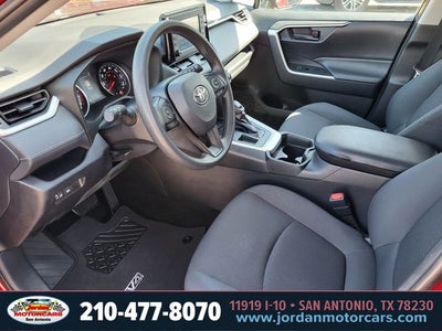 2019 Toyota RAV4 LE