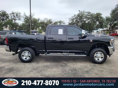 2025 RAM 2500 Tradesman CREWCAB 4x4 DIESEL