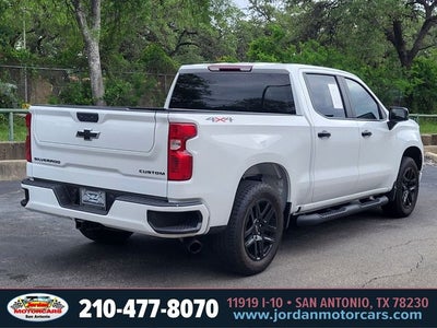 2025 Chevrolet Silverado 1500 Custom