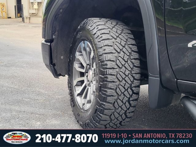 2021 GMC Sierra 1500 AT4