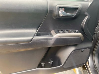 2021 Toyota Tacoma Limited V6