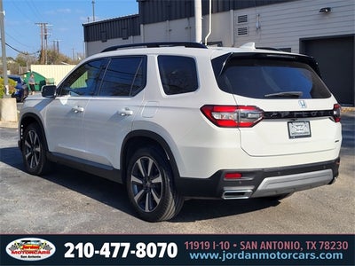 2023 Honda Pilot Touring