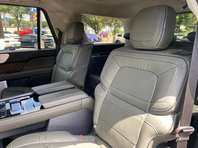 2023 Lincoln Navigator Black Label