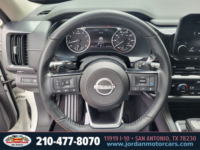 2023 Nissan Pathfinder SL