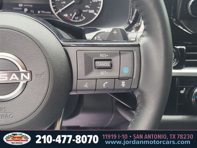 2023 Nissan Pathfinder SL