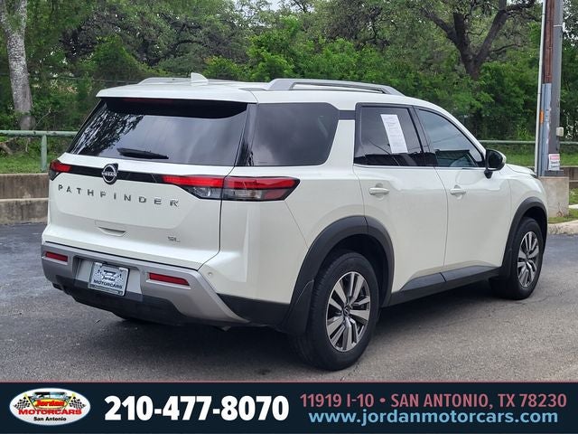 2023 Nissan Pathfinder SL