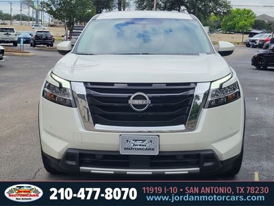 2023 Nissan Pathfinder SL