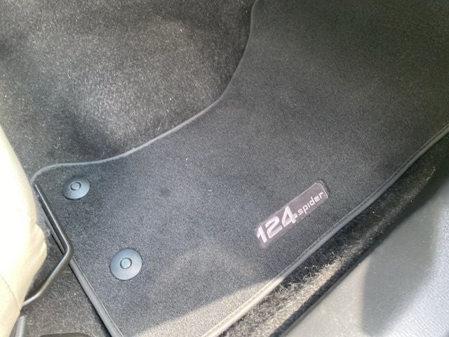 2018 FIAT 124 Spider Lusso Red Top Edition