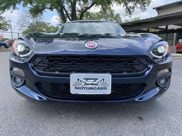 2018 FIAT 124 Spider Lusso Red Top Edition
