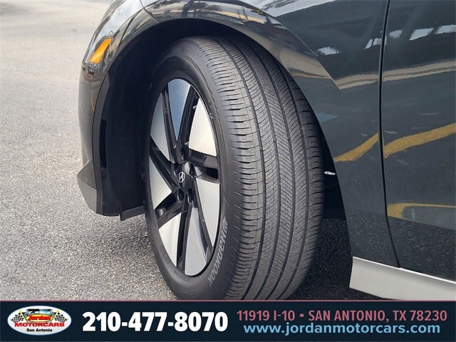 2023 Hyundai IONIQ 6 SE Standard Range