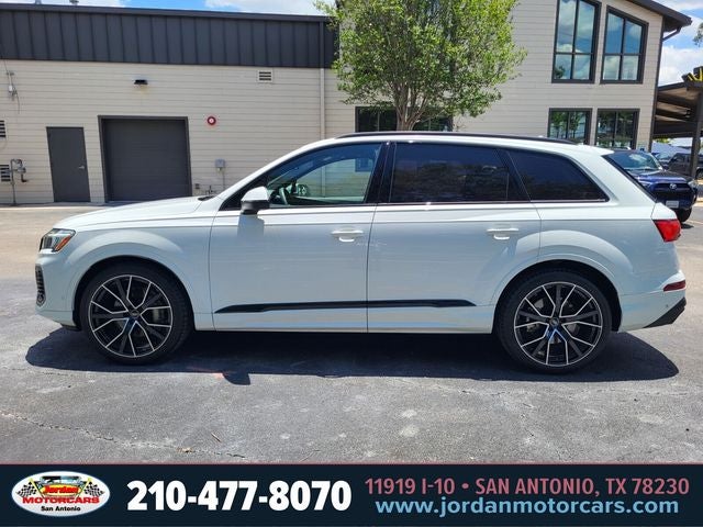 2025 Audi Q7 55 Prestige quattro