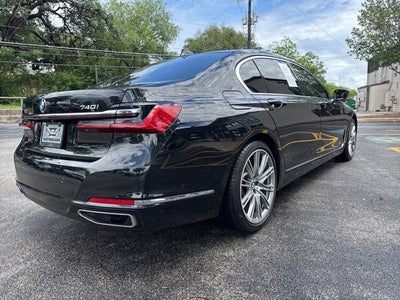 2020 BMW 7 Series 740i