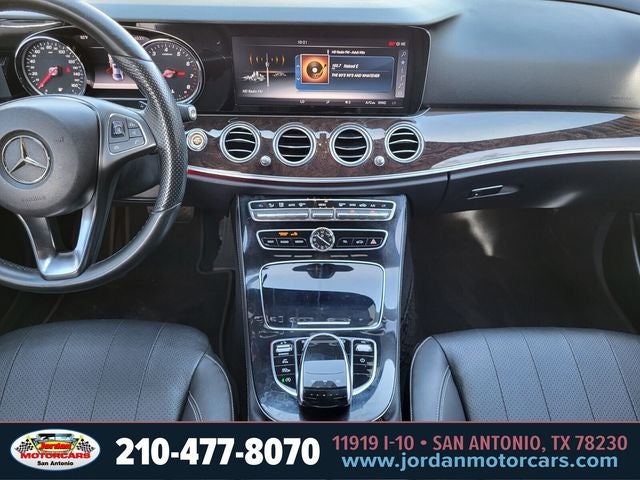 2017 Mercedes-Benz E-Class E 300 PREMIUM 1 pkg.