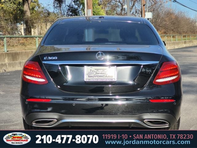 2017 Mercedes-Benz E-Class E 300 PREMIUM 1 pkg.