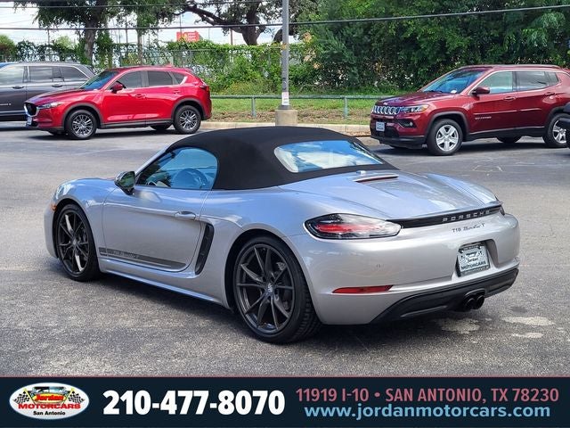 2022 Porsche 718 Boxster T